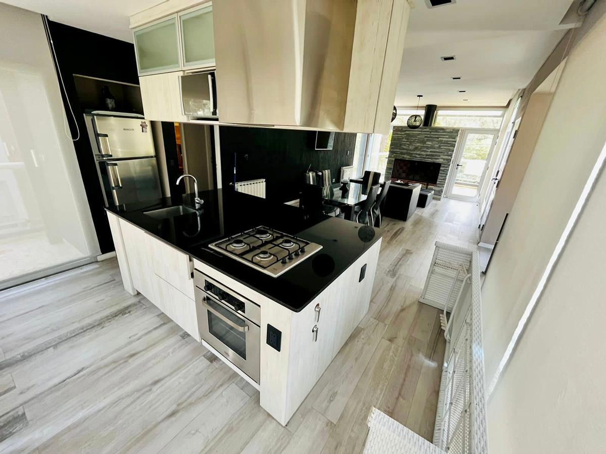Casa Minimalista Costa del Este La Reserva 1