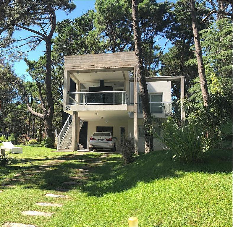 Casa Minimalista Costa del Este La Reserva 4