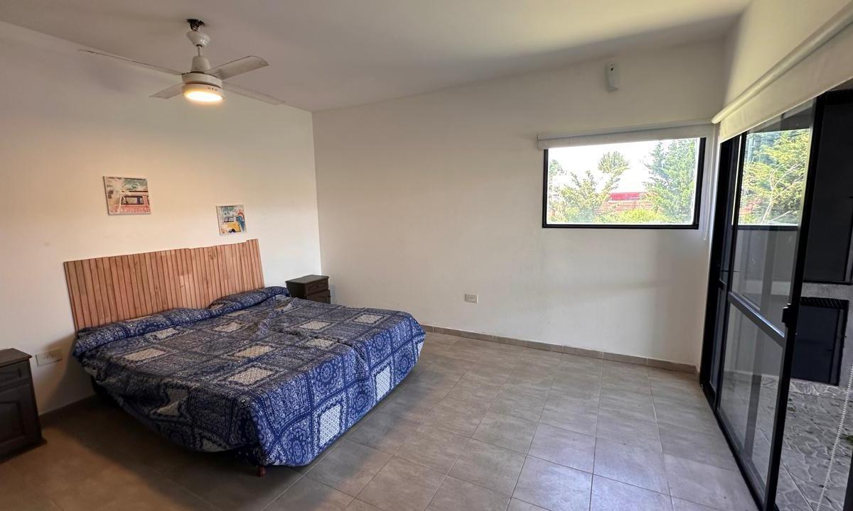 Los Pinos 1026 1