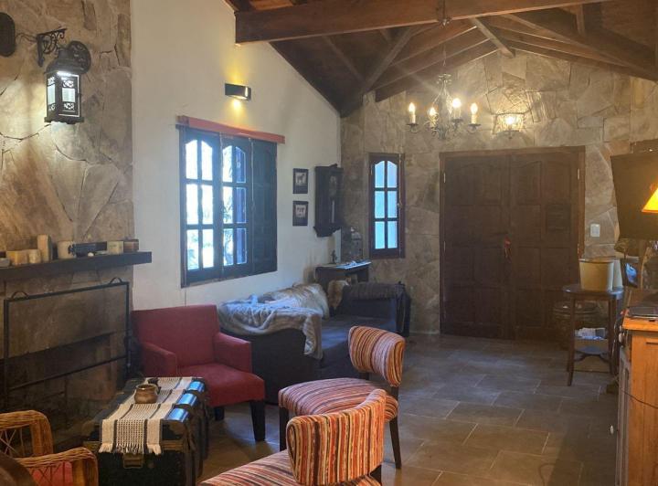 Hermosa casa en el bosque de Costa del Este 3