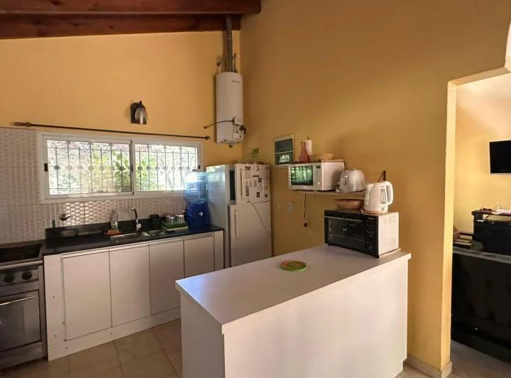 Tulipanes 1130 Venta casa en costa del este  3