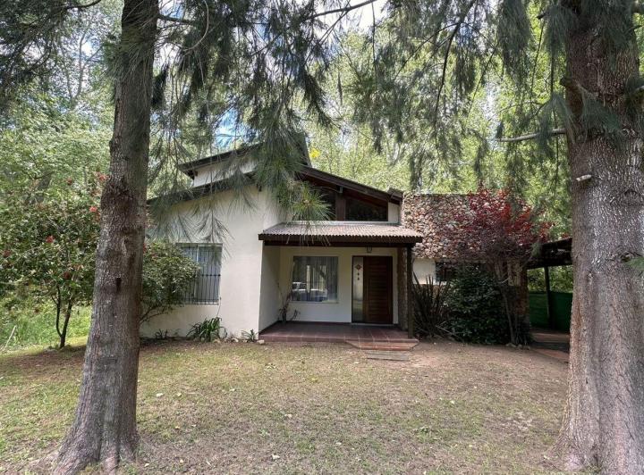 Tulipanes 1130 Venta casa en costa del este  4