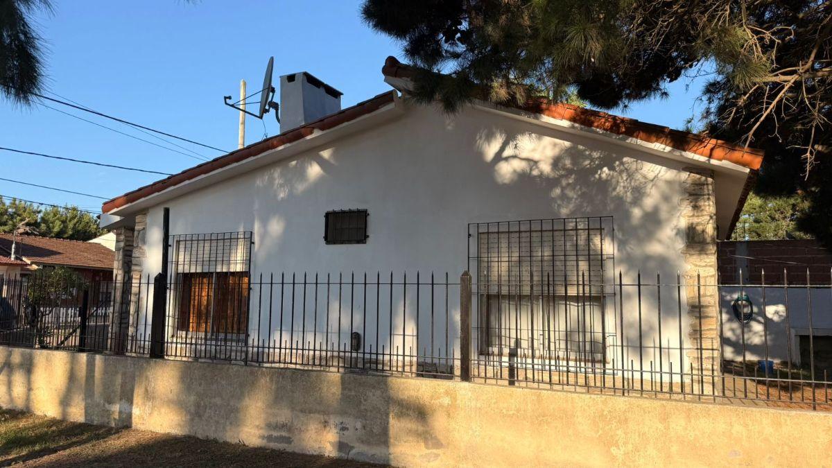 Casa en venta en Mar del tuyu con buena ubicación