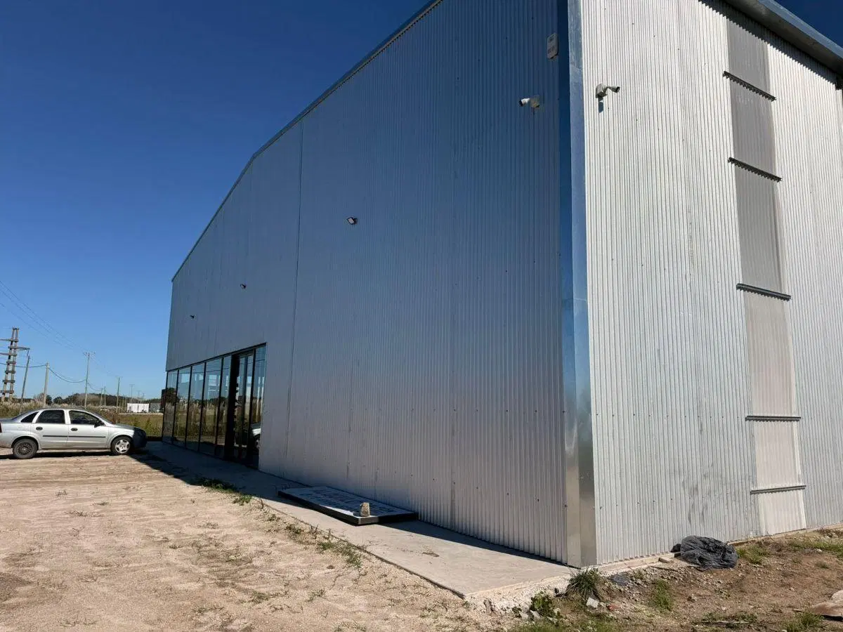 Galpones disponibles VENTA O ALQUILER— Ruta 11 (Gral. Lavalle) km 345. Cercano a la rotonda de Mar 2