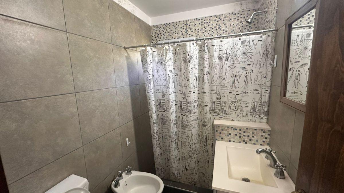 Foto de Excelente Casa sobre lote de 555 m² con 2 dormitorios en venta en Costa, imagen 3