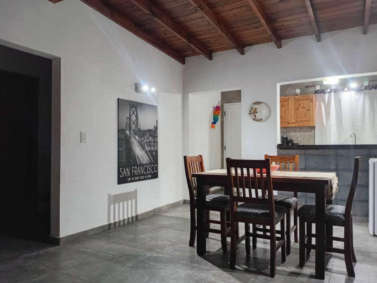 Foto de Casa Sobre Lote De 555 m² Con 2 Dormitorios En Venta En Costa Del Este, imagen 1