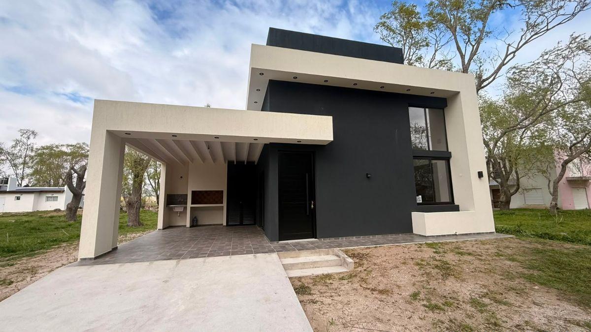 Foto de Excelente Casa A Estrenar En Costa Del Este, imagen 2