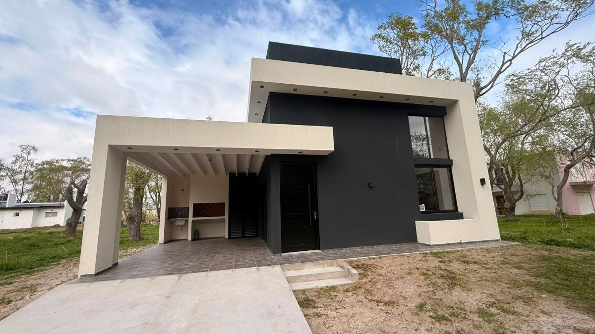 Foto de Excelente Casa A Estrenar En Costa Del Este, imagen 3