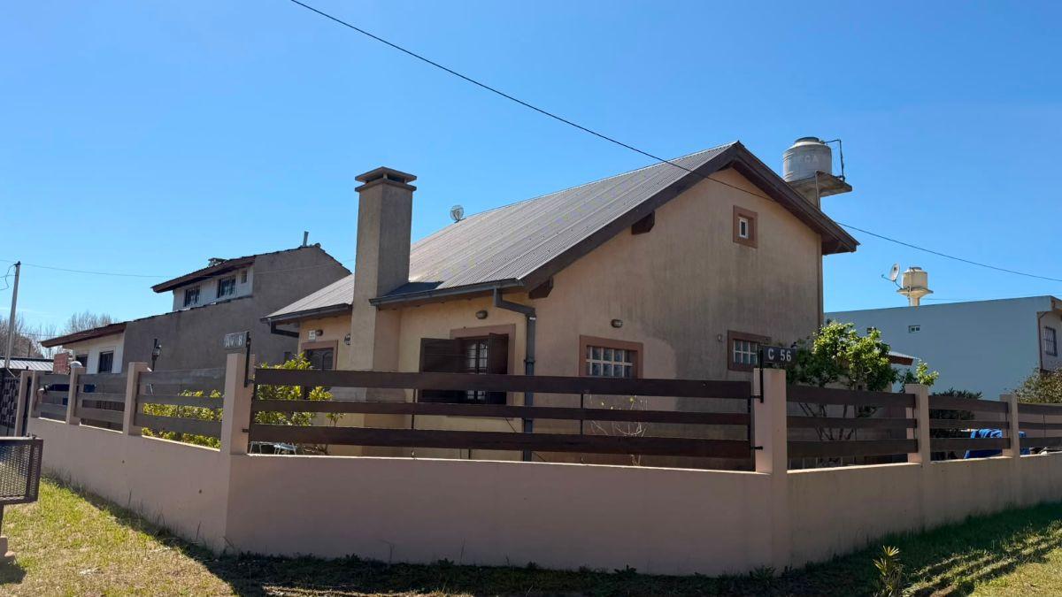 Foto de Hermosa Casa Esquina En Venta En Mar Del Tuyu, imagen 5