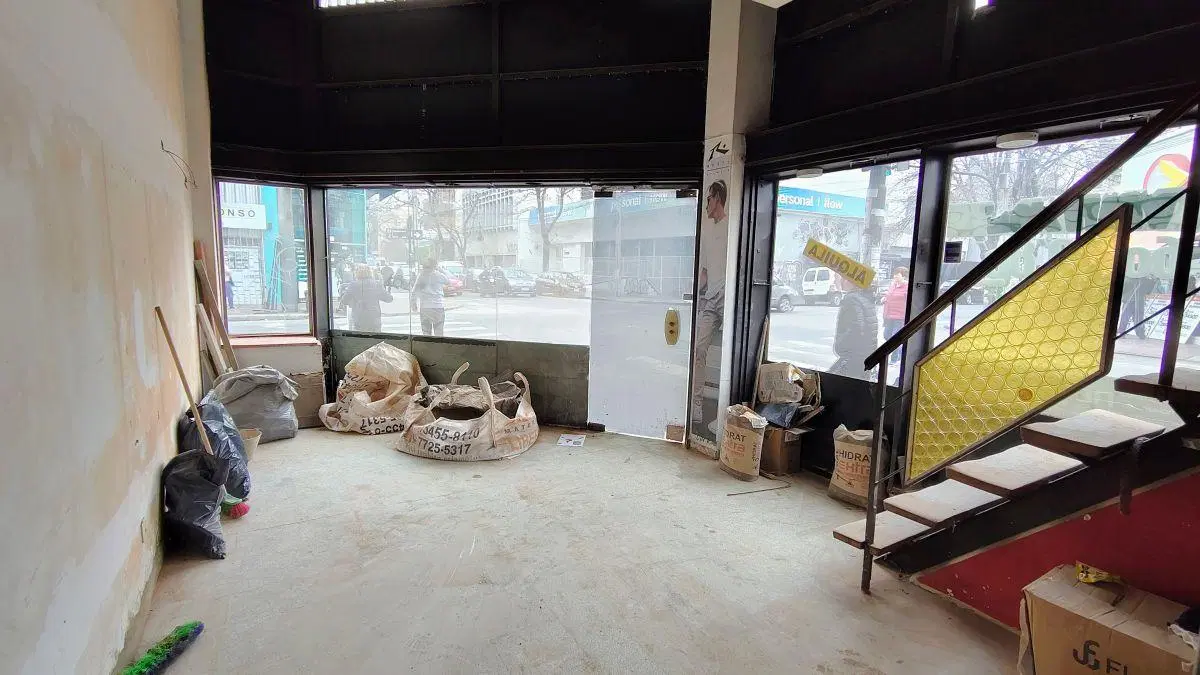 Alquiler Esquina Comercial Céntrica - Villa Ballester 3