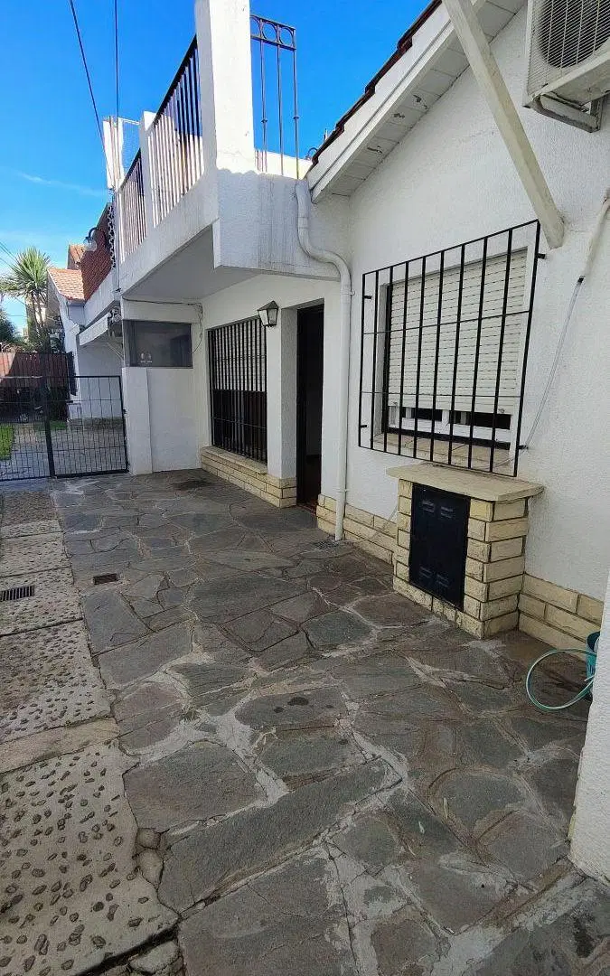 Alquiler PH Martínez, 3 Amb, Cochera y Terraza 2