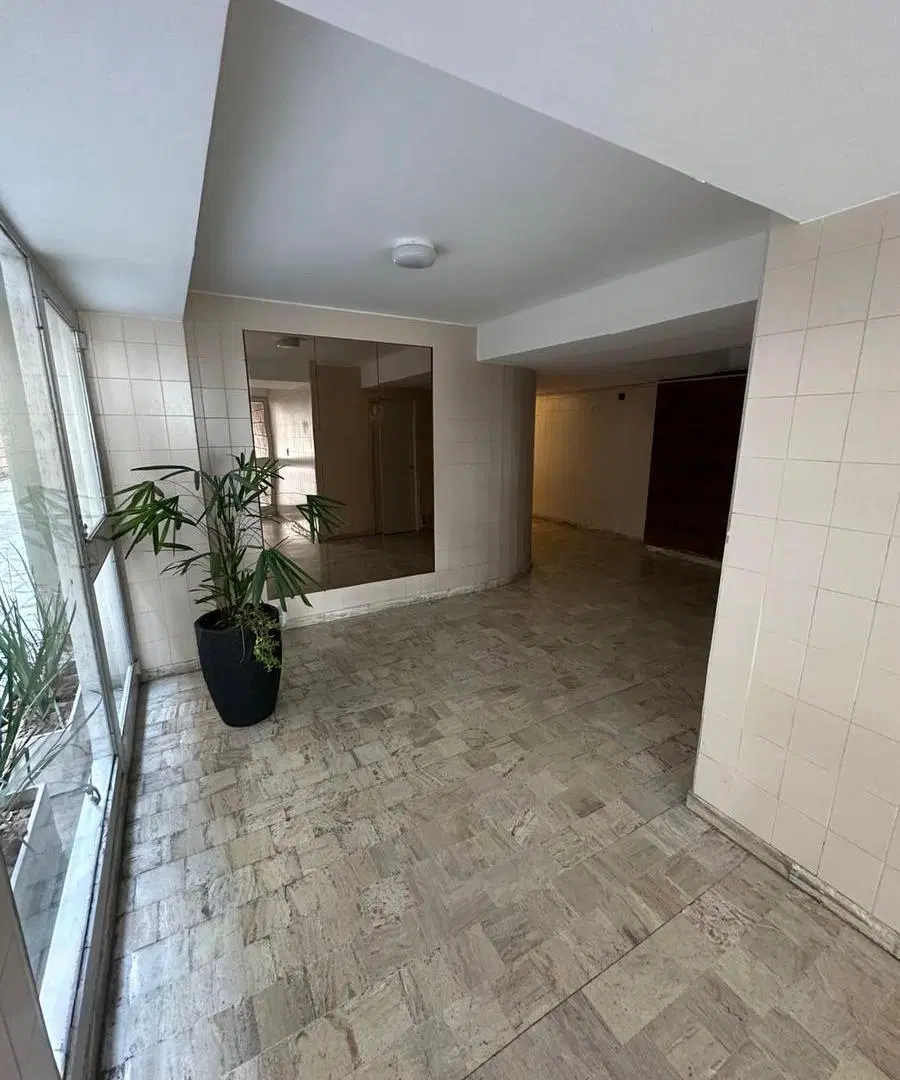 Departamento en venta de 3 dormitorios con cochera - Barrio Martin 2