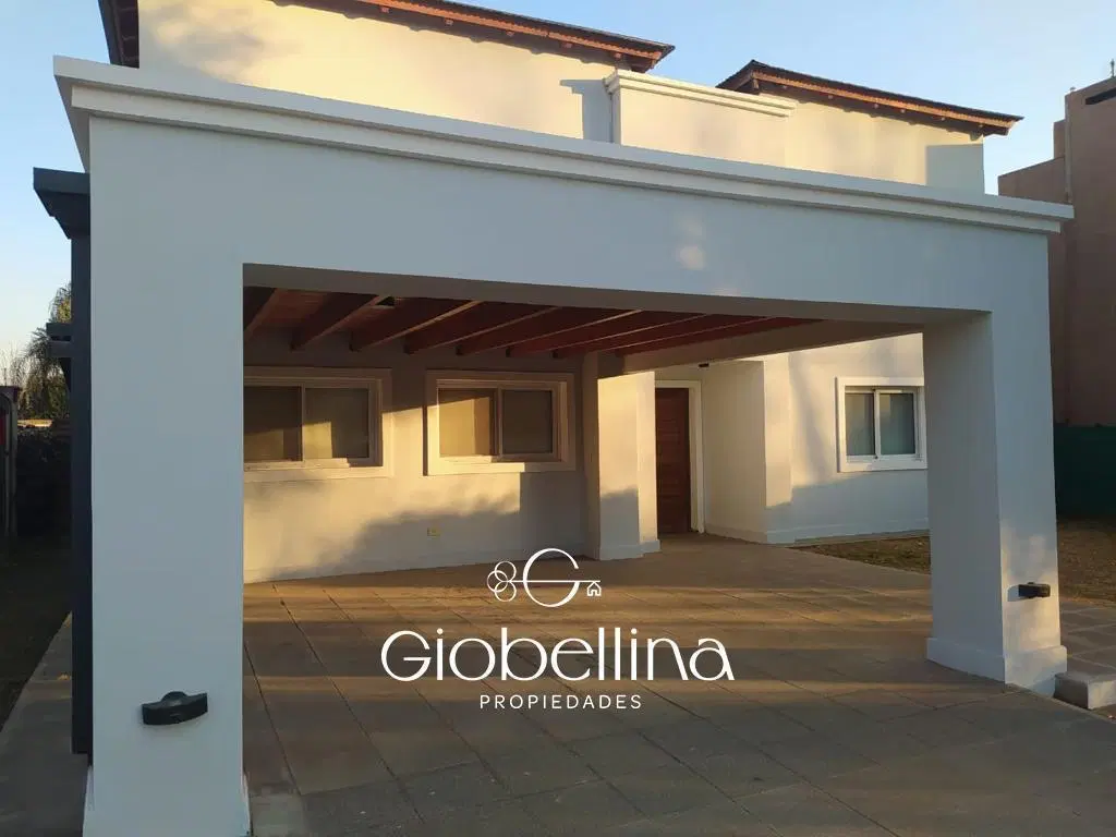 Casa 3 dormitorios en alquiler Barrio San Alfonso II con seguridad, galería con asador y pileta 2