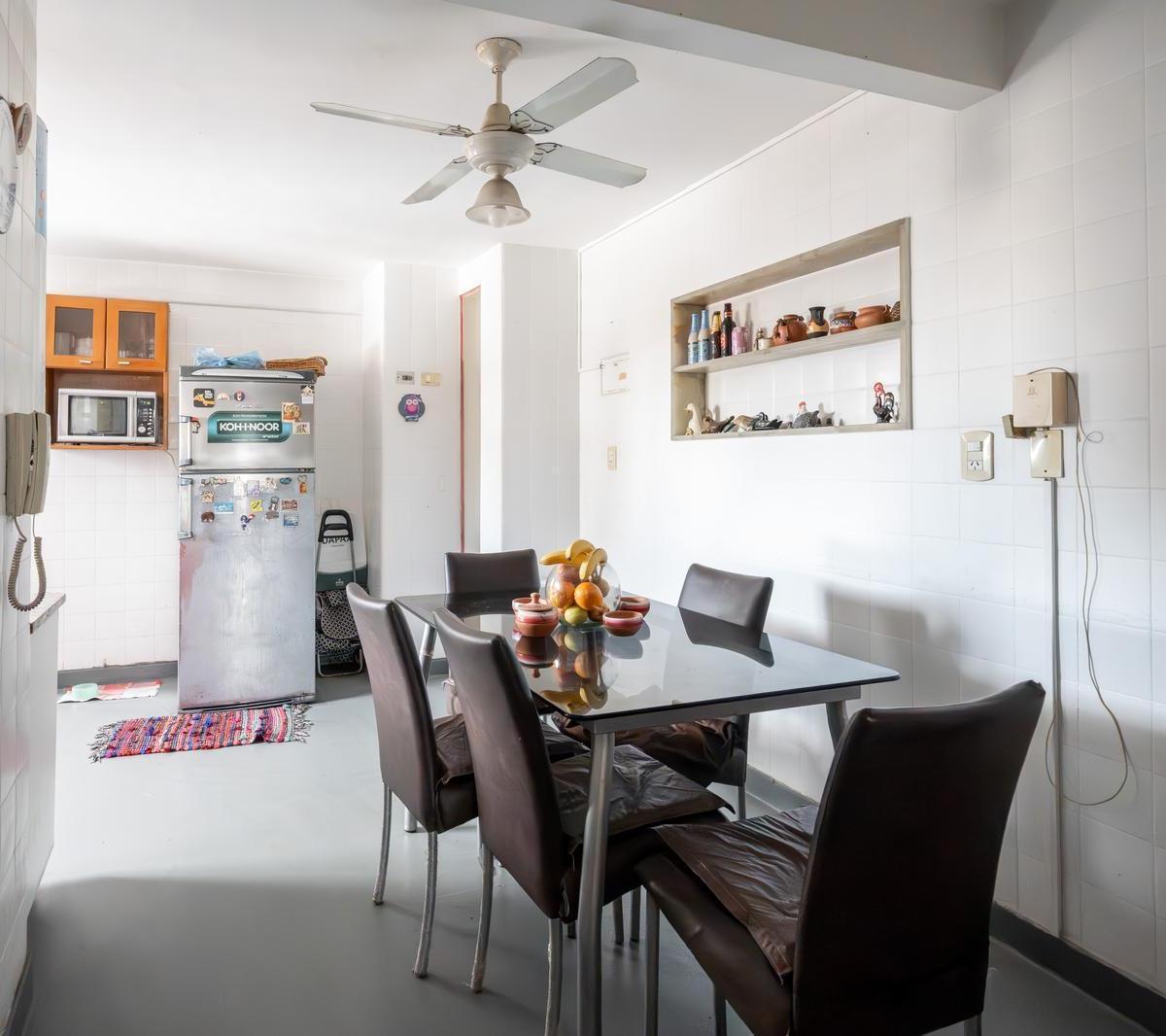 Venta 4 Ambientes Frente con Dependencia y Balcón 3