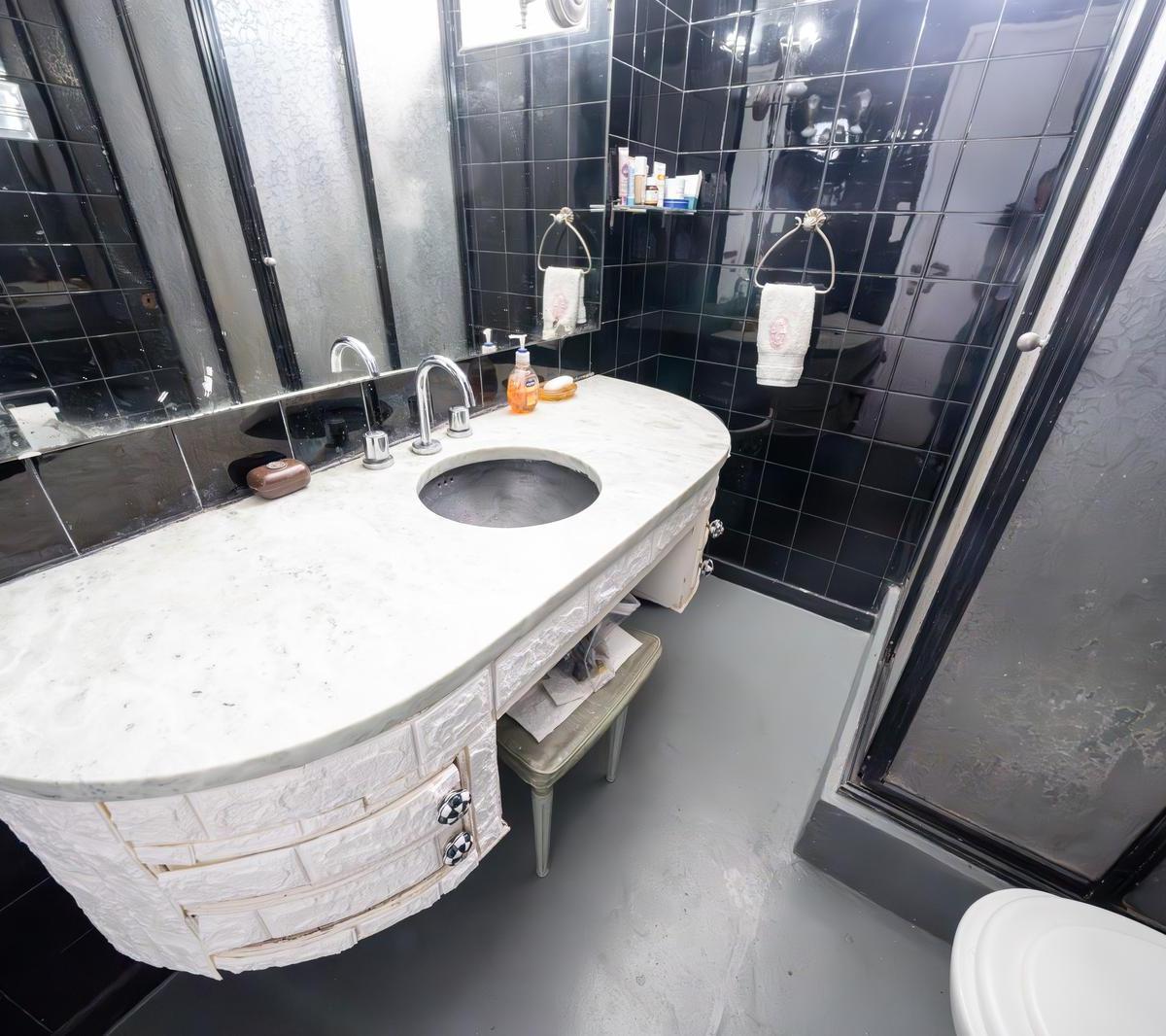 Venta 4 Ambientes Frente con Dependencia y Balcón 5