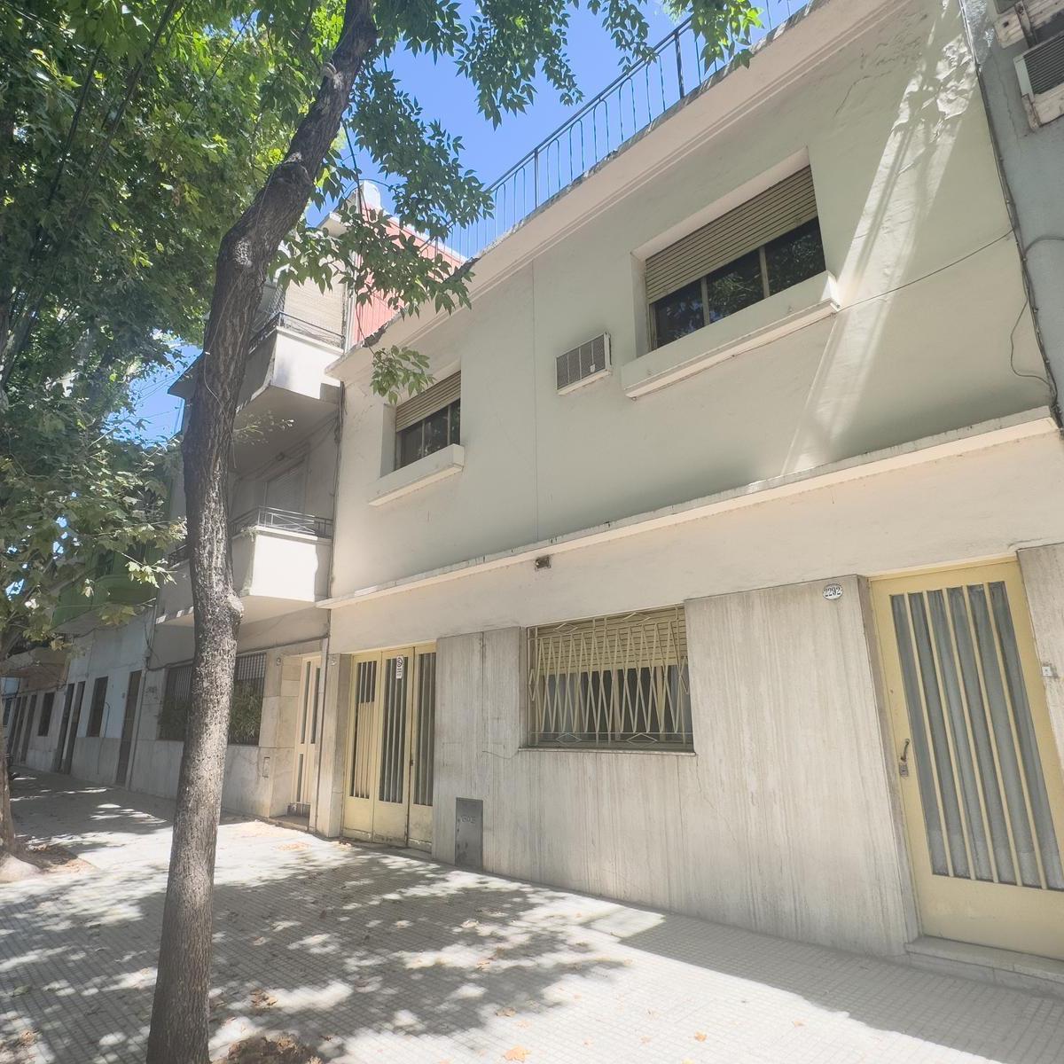 Casa Ideal Para Reciclar en La Paternal 1