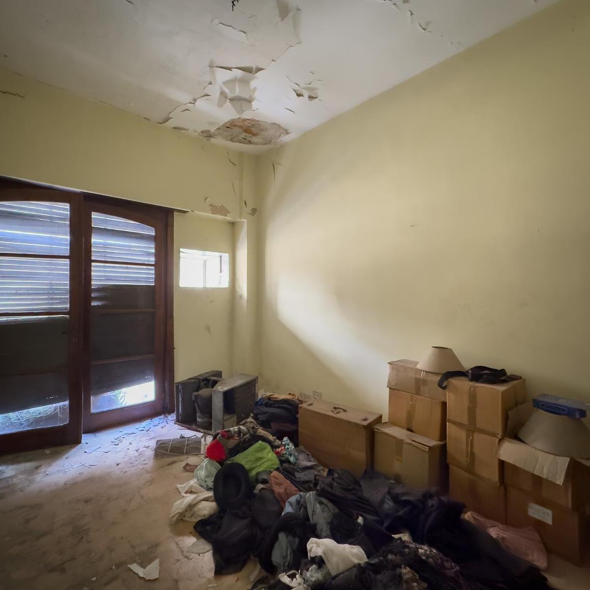 Venta - Casa a Refaccionar - Piscina - Terraza - San Nicolás 2
