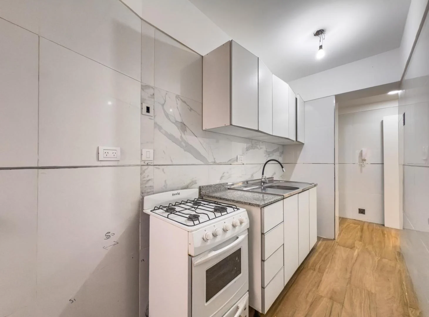 Foto de VENTA DEPARTAMENTO PALERMO 2 AMBIENTES CON PATIO COCHERA FIJA CUBIERTA, imagen 2