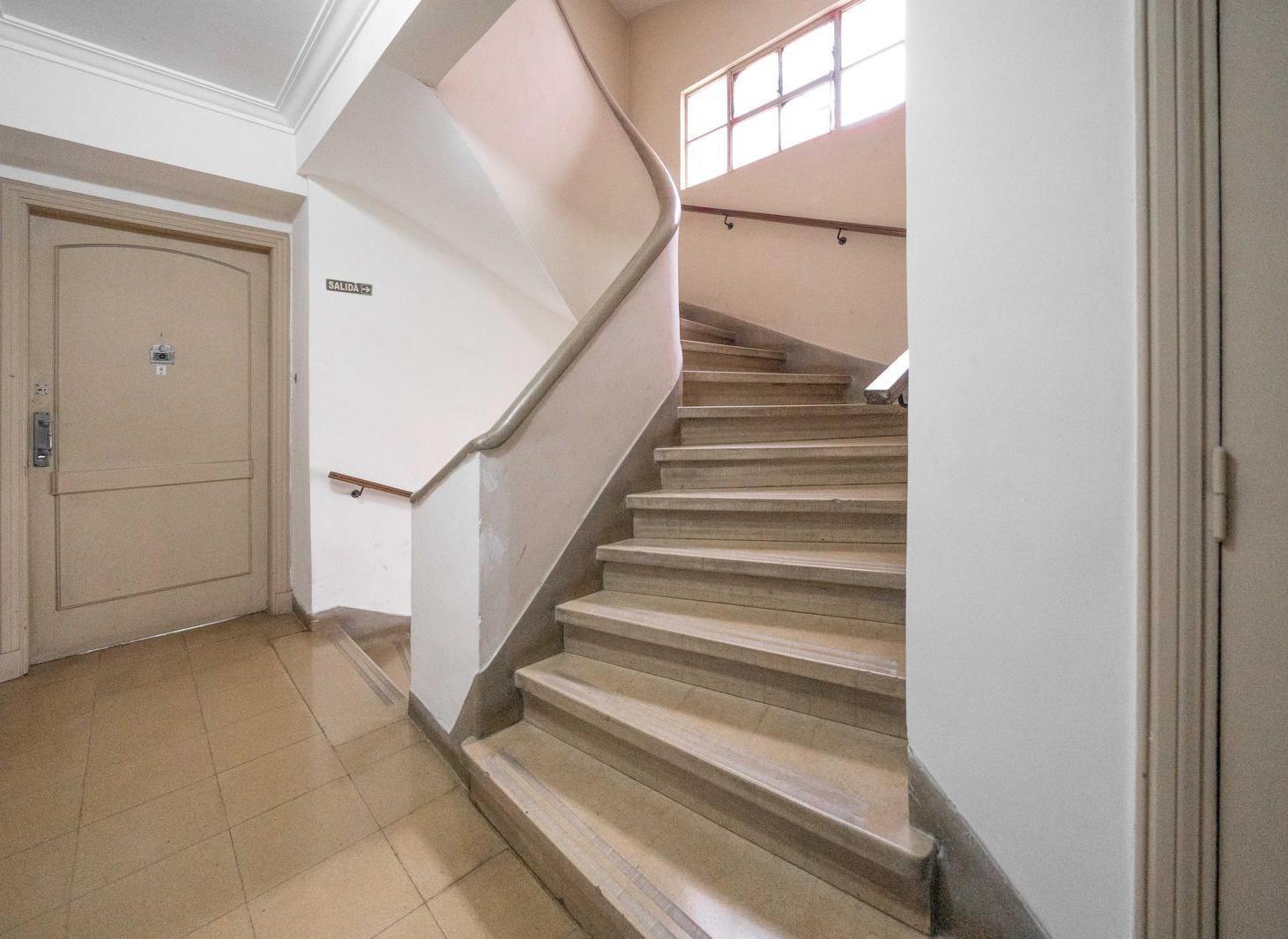 VENTA DEPARTAMENTO 3 AMBIENTES FLORES SUR