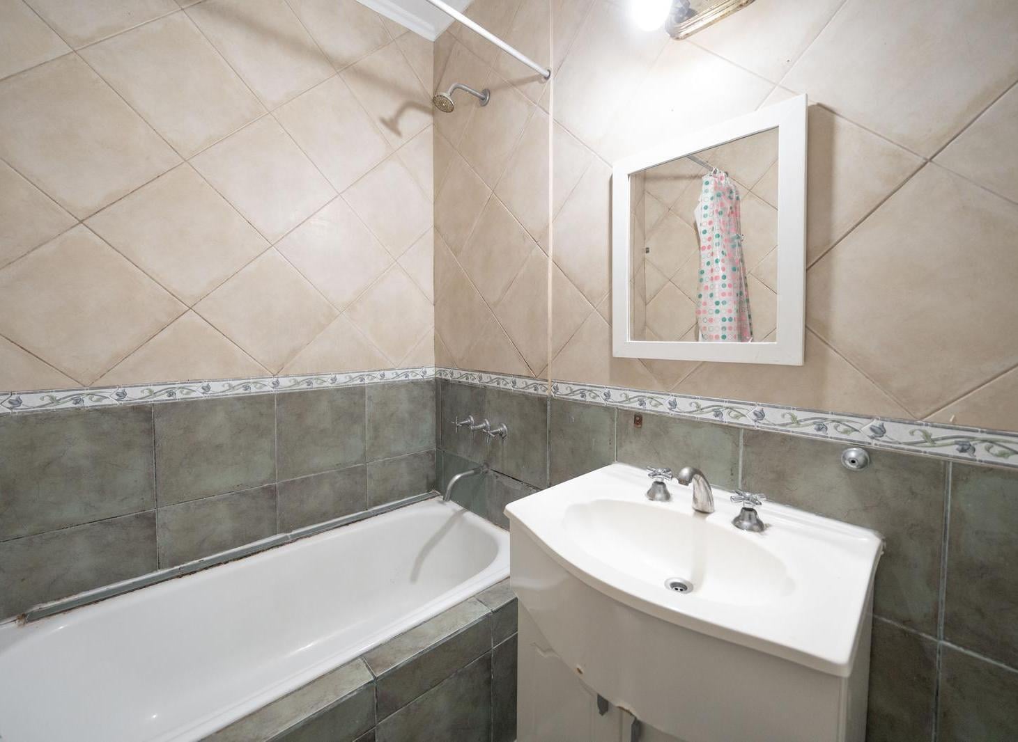 VENTA DEPARTAMENTO 3 AMBIENTES FLORES SUR