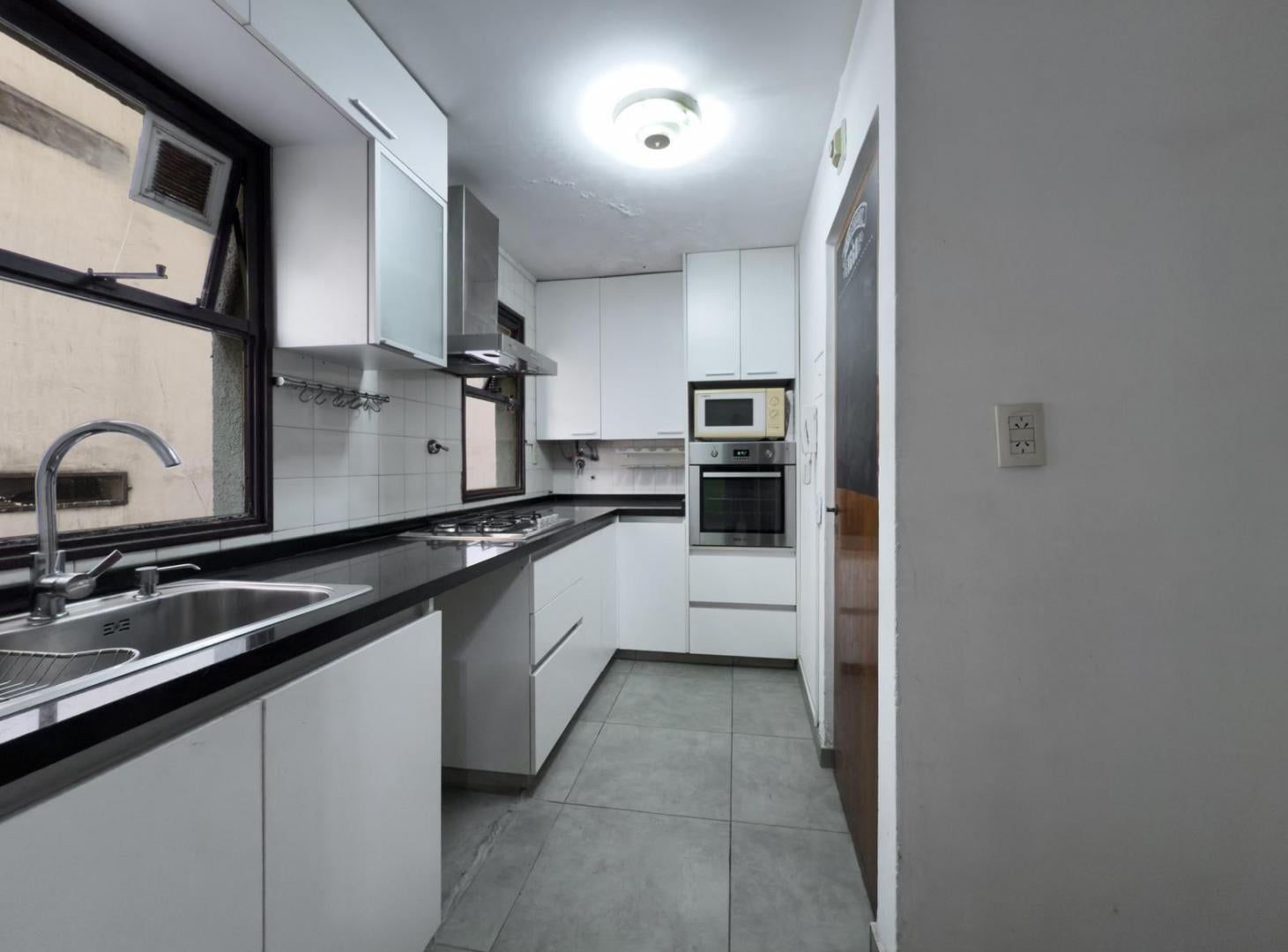 VENTA - 3 AMBIENTES - APTO CREDITO - COCHERA - BALVANERA