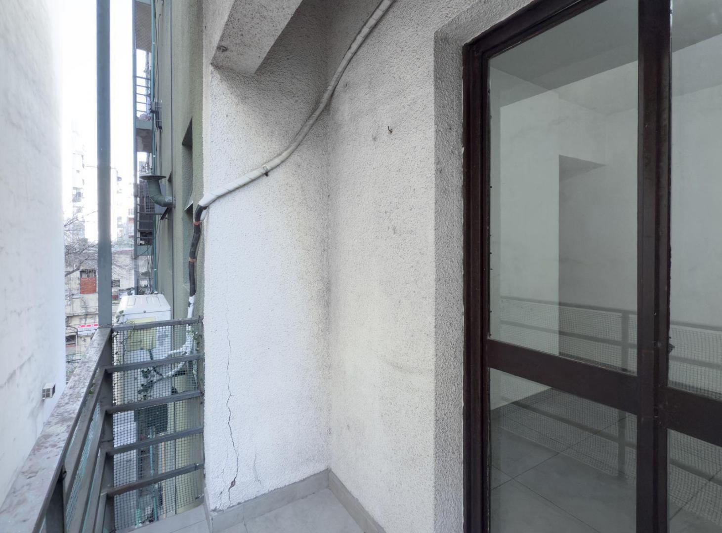 VENTA - 3 AMBIENTES - APTO CREDITO - COCHERA - BALVANERA