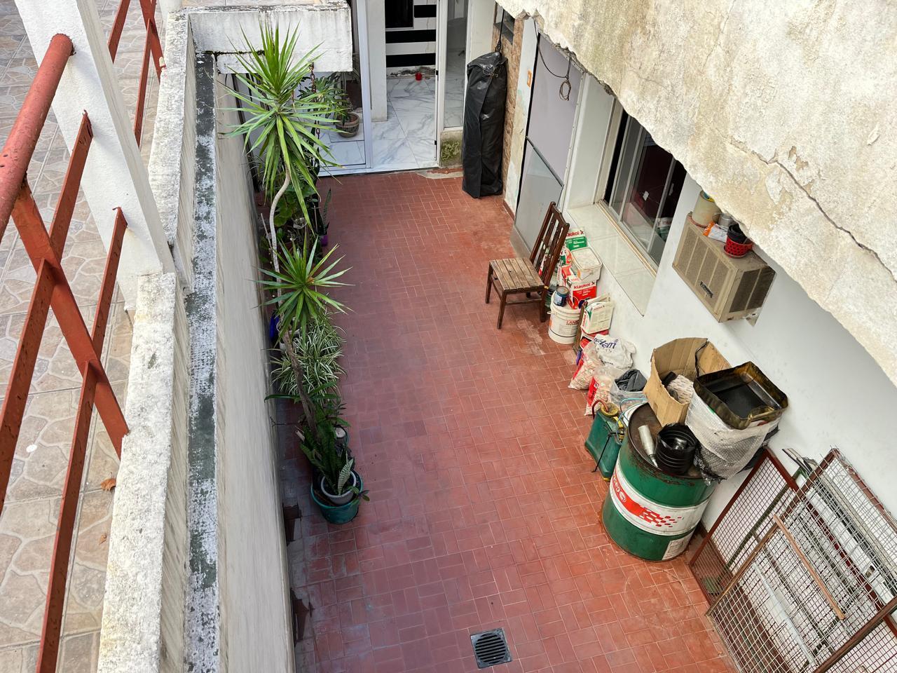 Foto de VENTA PH 4 AMBIENTES BARRACAS, imagen 1