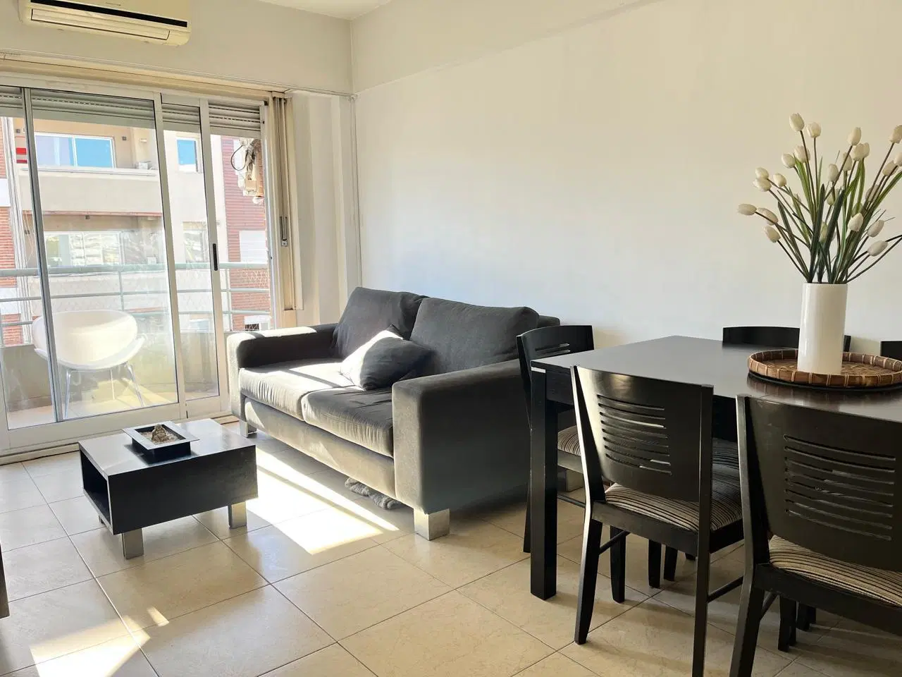 VENTA DEPARTAMENTO 3 AMBIENTES BALCON COCHERA FLORES 2