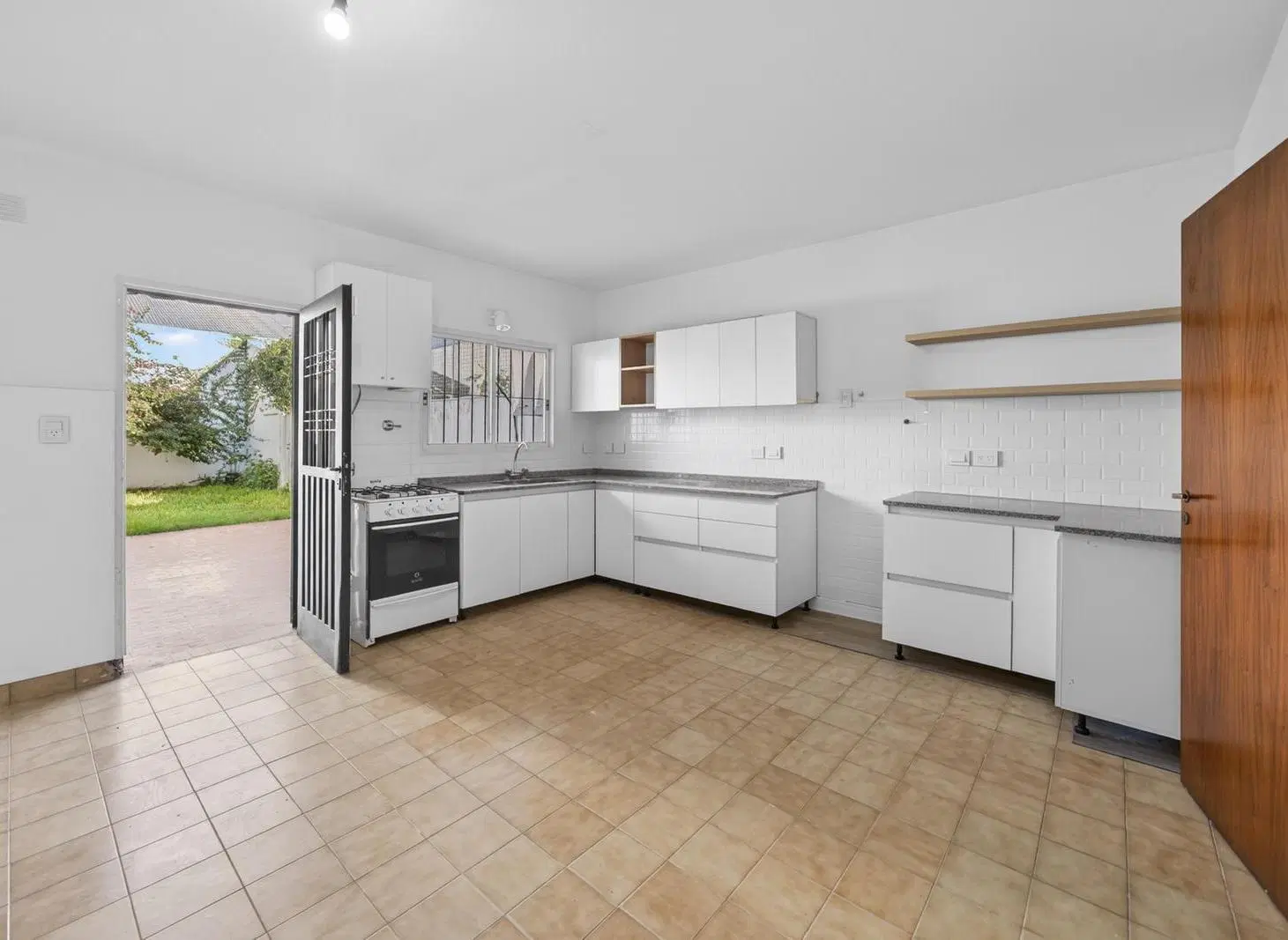 VENTA ALMAGRO DÚPLEX PH TIPO CASA 4 AMBIENTES JARDÍN PARRILLA COCHERA APTO CREDITO 5