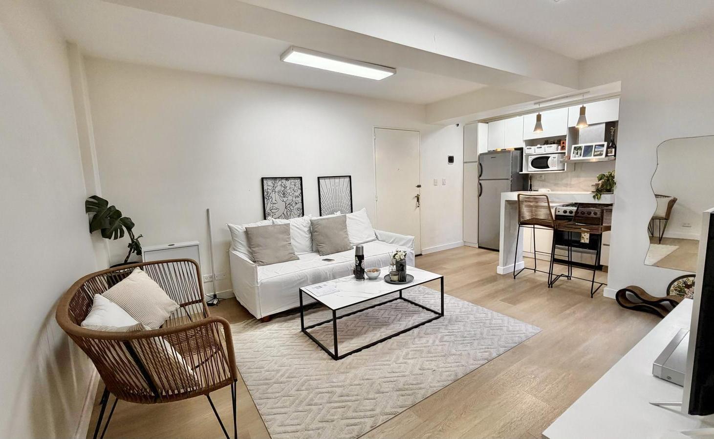 Foto de VENTA DEPARTAMENTO 2 AMBIENTES BARRIO NORTE, imagen 2