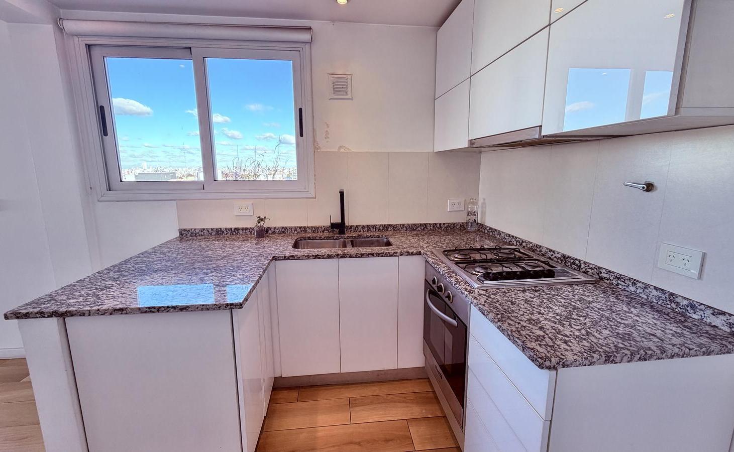 Foto de VENTA DÚPLEX 2 AMBIENTES COLEGIALES APTO CRÉDITO, imagen 2