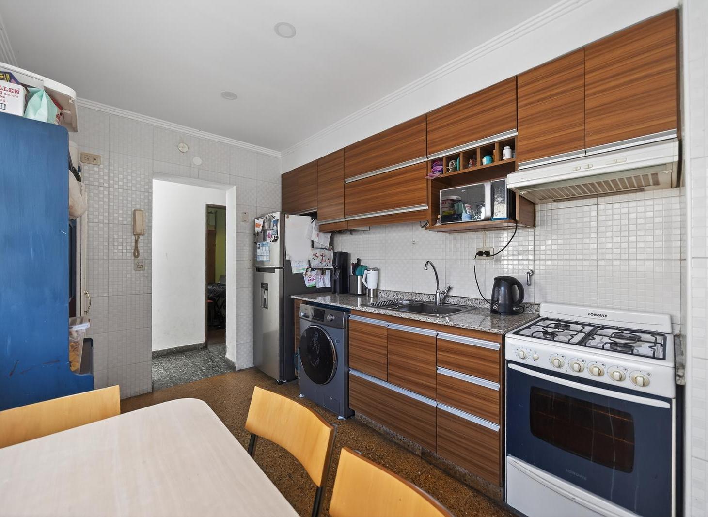 Foto de VENTA PH 4 AMBIENTES PARQUE AVELLANEDA PATIO COCHERA APTO CRÉDITO, imagen 5