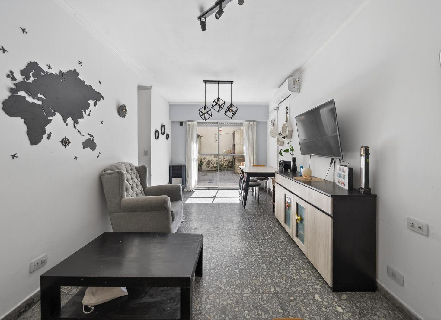 Foto de VENTA PH 4 AMBIENTES PARQUE AVELLANEDA PATIO COCHERA APTO CRÉDITO, imagen 4