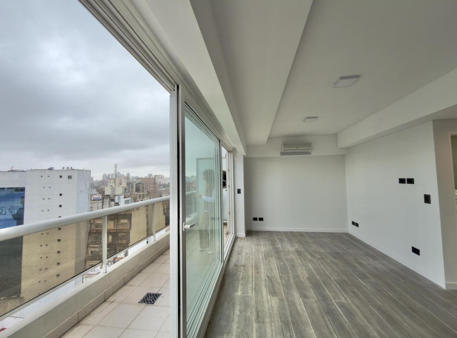 Foto de VENTA MONOAMBIENTE VISTA AL RIO CON COCHERA PALERMO, imagen 5
