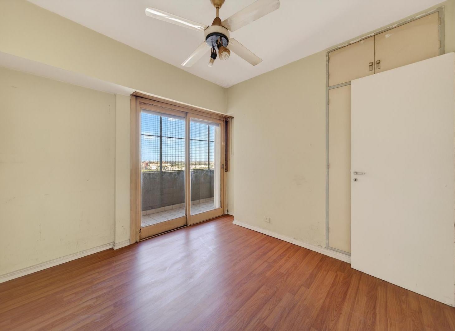 Foto de VENTA DEPARTAMENTO 3 AMBIENTES CON BALCON CORRIDO VILLA LURO, imagen 5