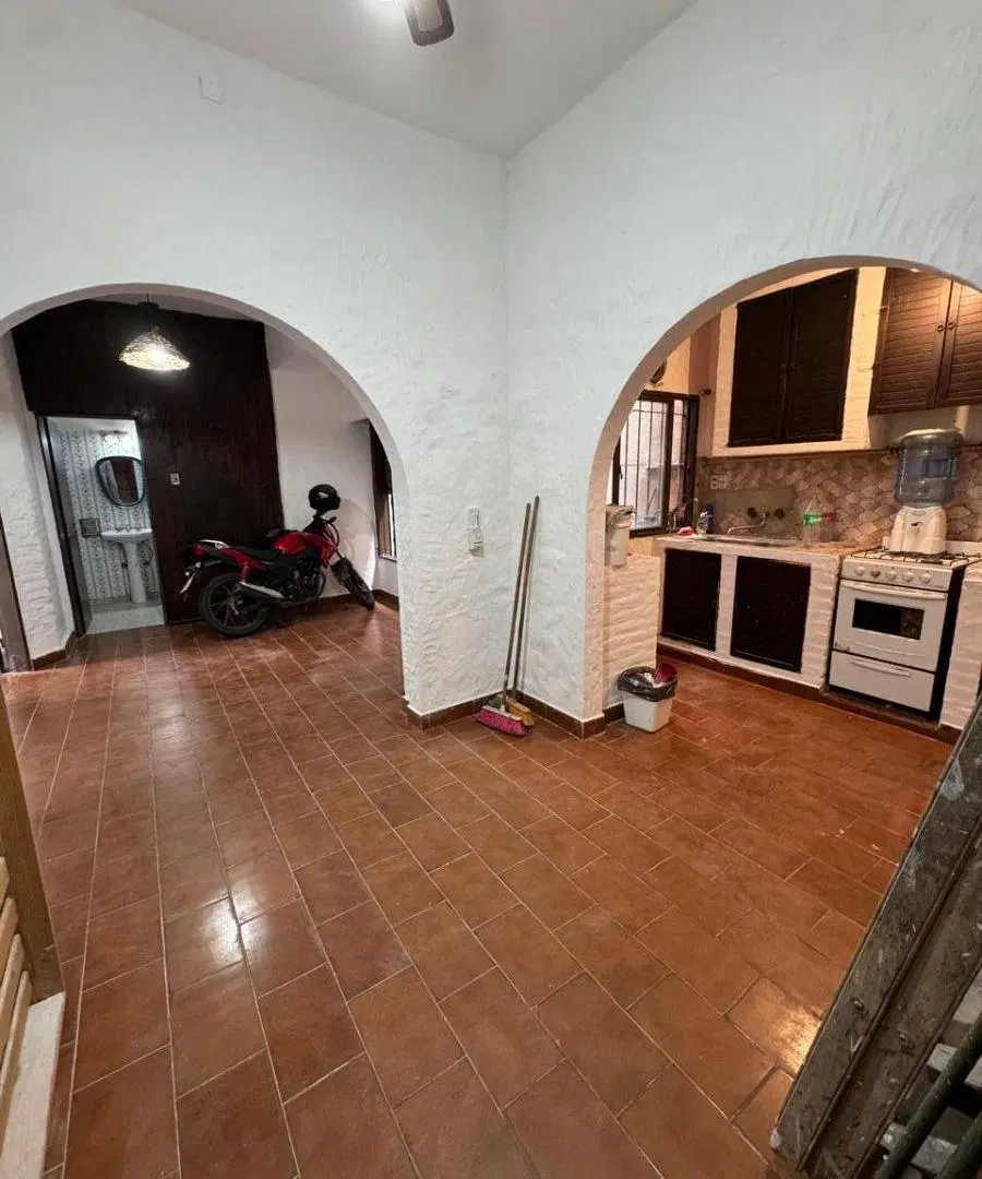 PH 3 ambientes, al Frente, en planta baja con patio – San Andrés, General San Martín 5
