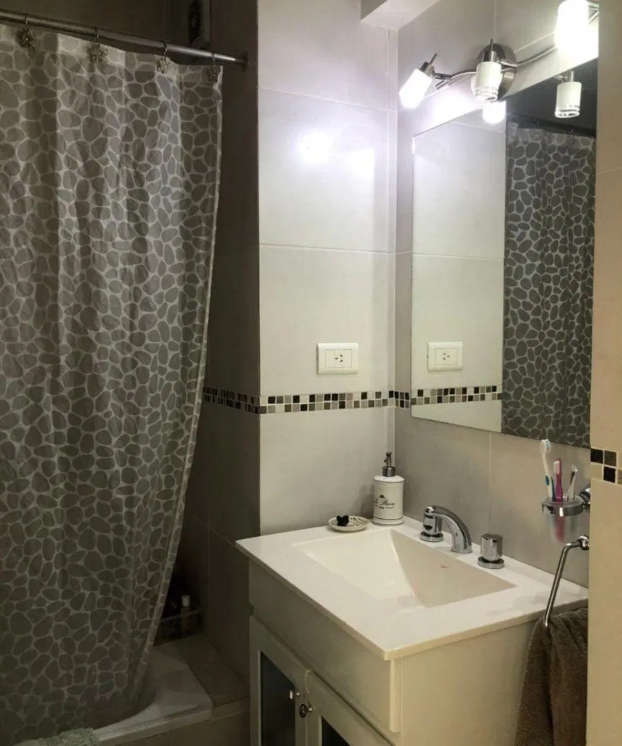 EN VENTA 2 AMBIENTES CON BALCON Y COCHERA 4