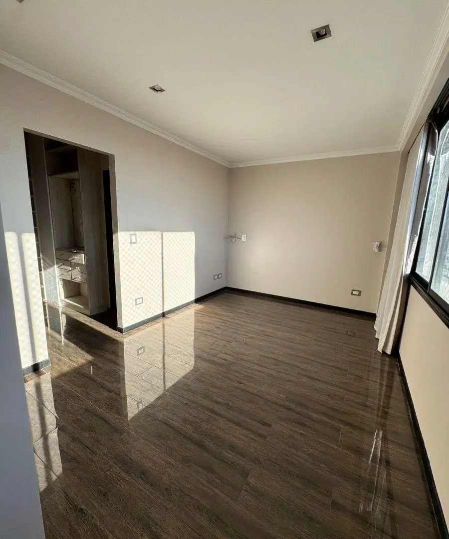 VENTA DEPARTAMENTO 4 amb. con terraza exclusiva y Cochera 2