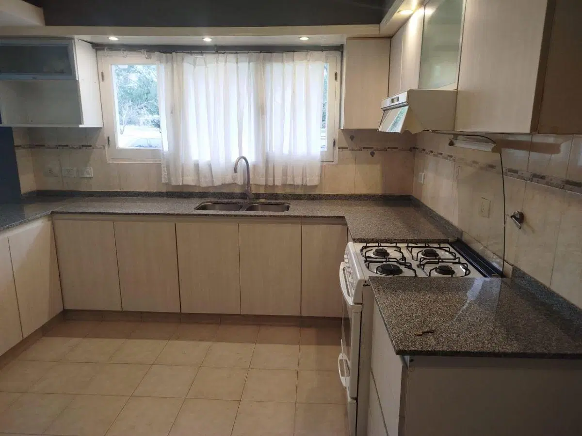Casa todo planta baja - VALLE ESCONDIDO 3