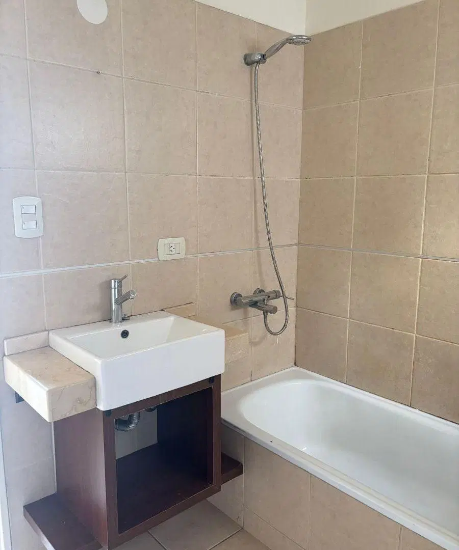 Departamento 2 dormitorios y 2 baños- Centro 5