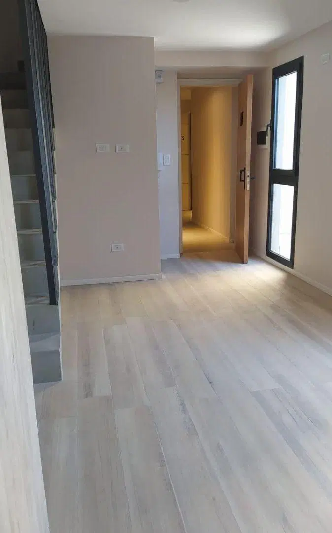 HERMOSO Y MODERNO DUPLEX EXCELENTE UBICACIÓN! 2