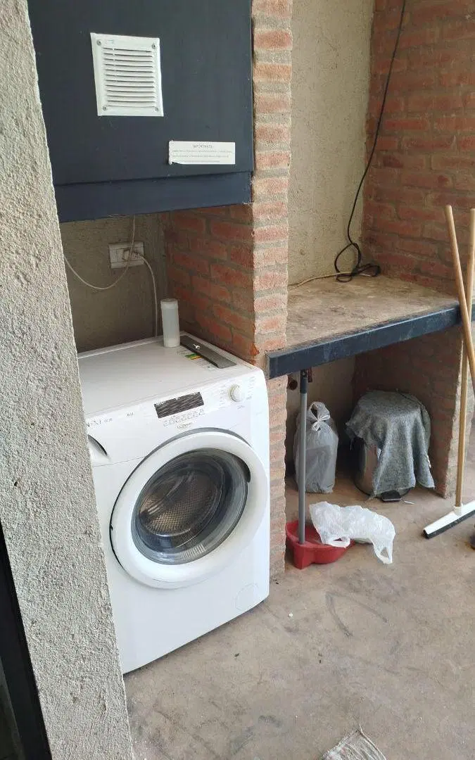 DUPLEX COMPLETAMENTE AMOBLADO EN DOCTA 8