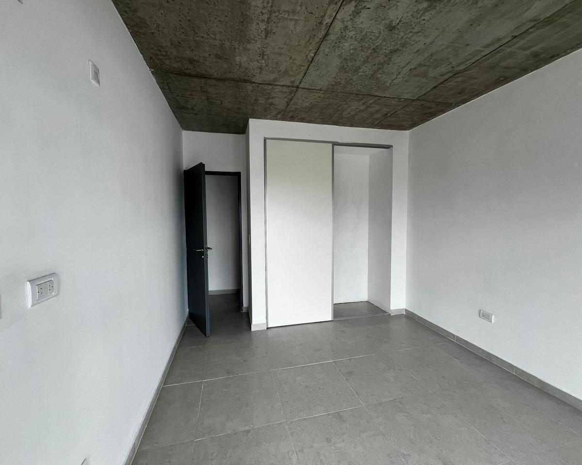 Venta Departamento 2 Ambientes en Hurlingham 3