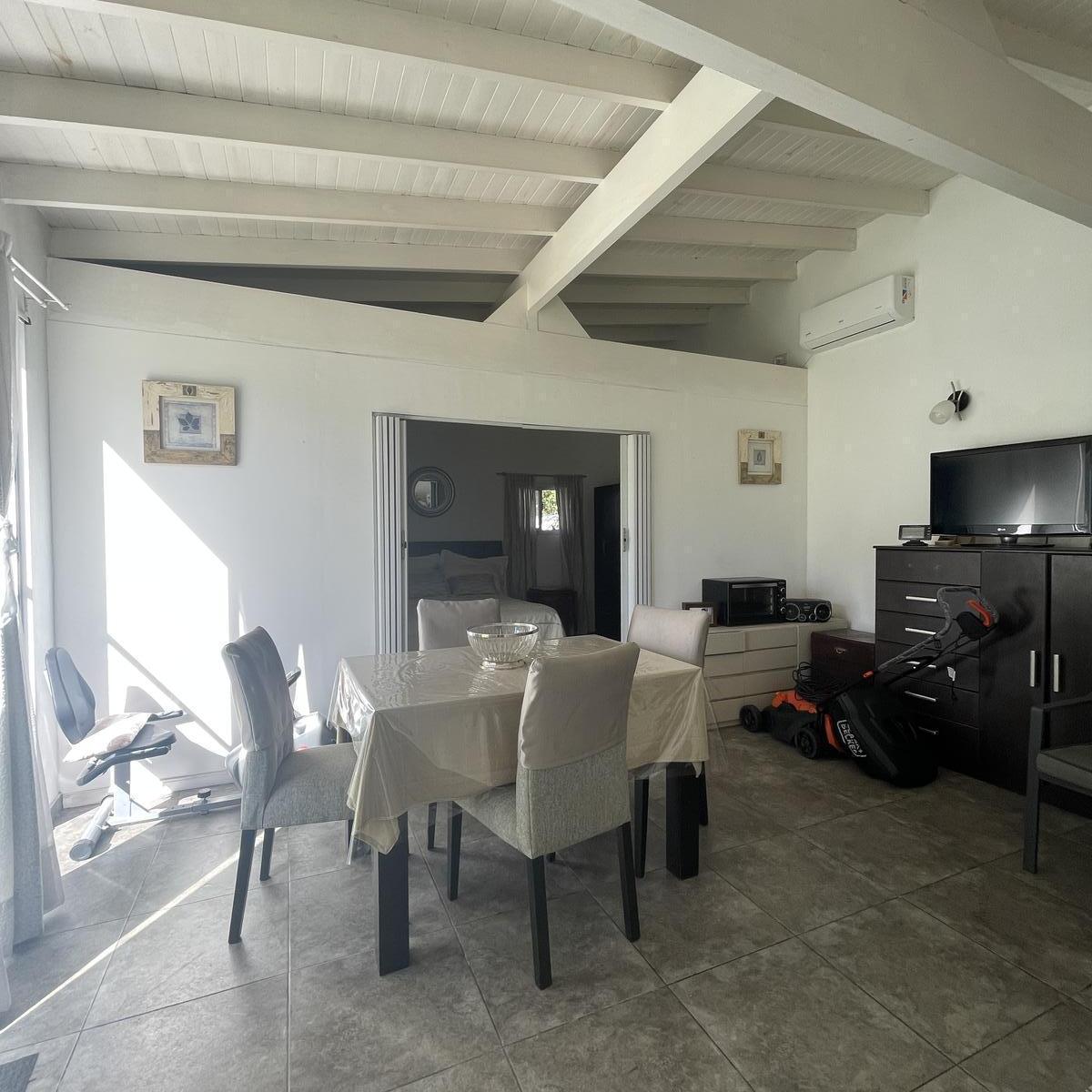 Foto de Venta Casa en Hurlingham 6 ambientes, imagen 3