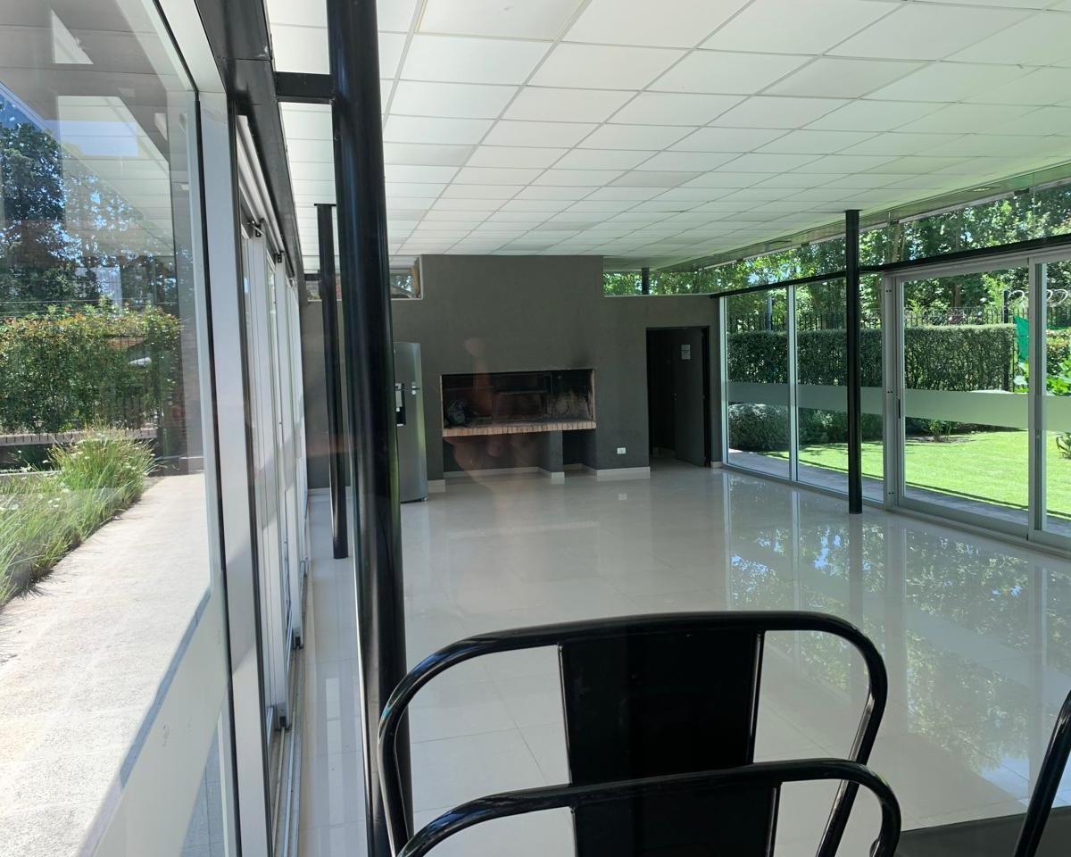Departamento 2 Ambientes en Malvinas Argentinas 3