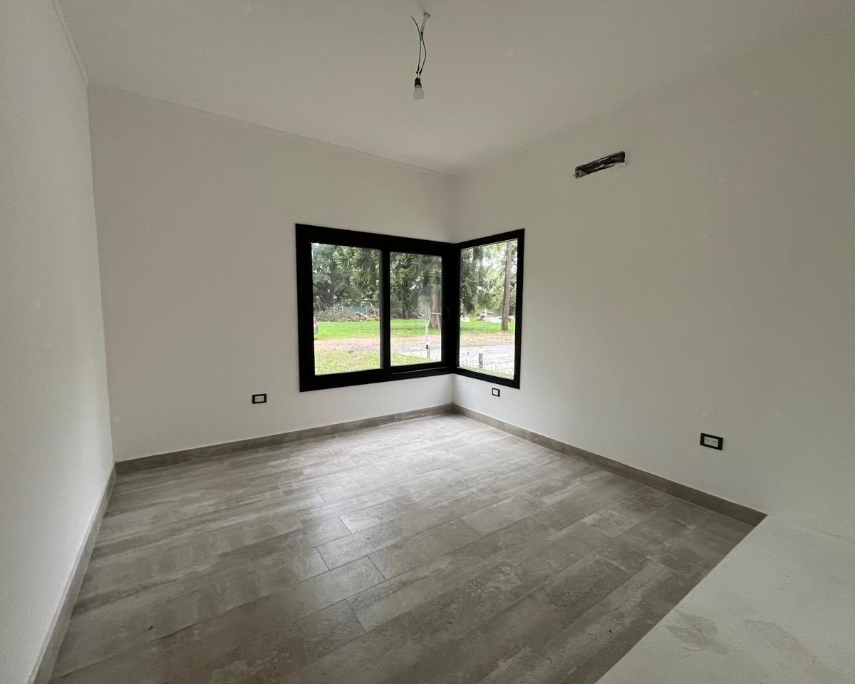 Venta de Casa 4 Ambientes en San Miguel 4