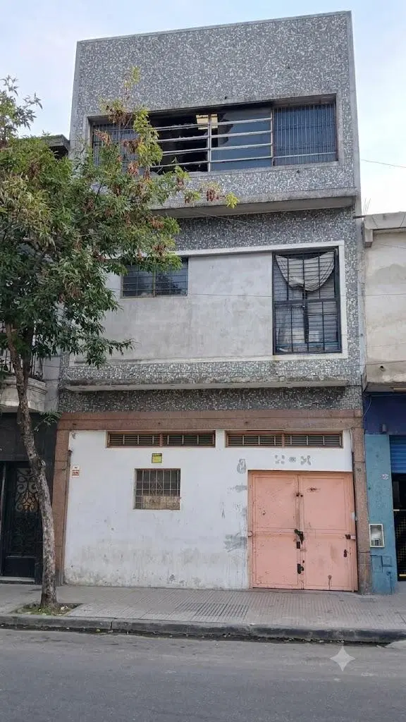 Depósito de 3 plantas en Pompeya 5