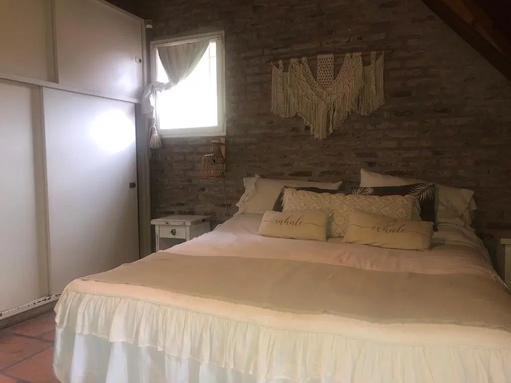 ALQUILER - casa 4 dormitorios en Bella Vista 3