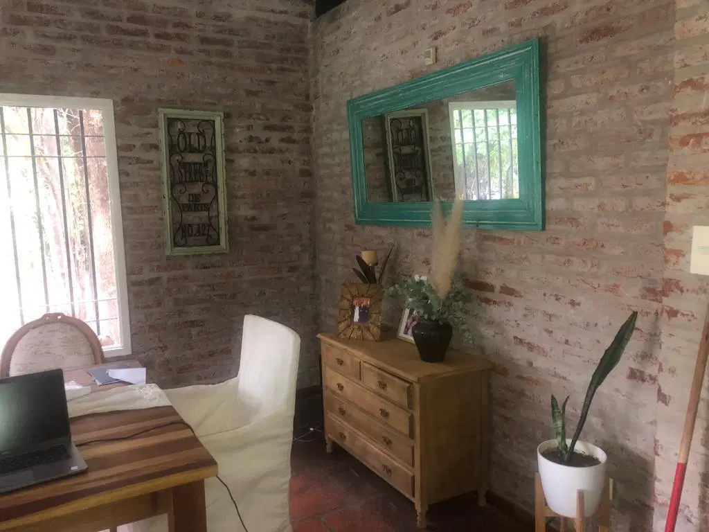 ALQUILER - casa 4 dormitorios en Bella Vista 8