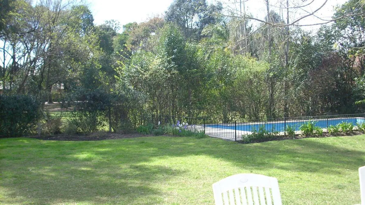 ALQUILER - casa 4 dormitorios en Bella Vista 2